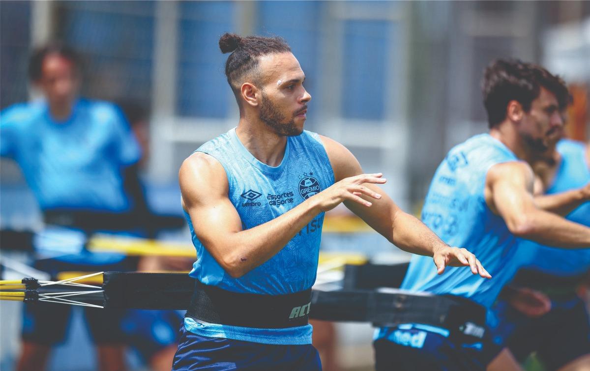 GRÊMIO TRABALHA FORTE NO FERIADO